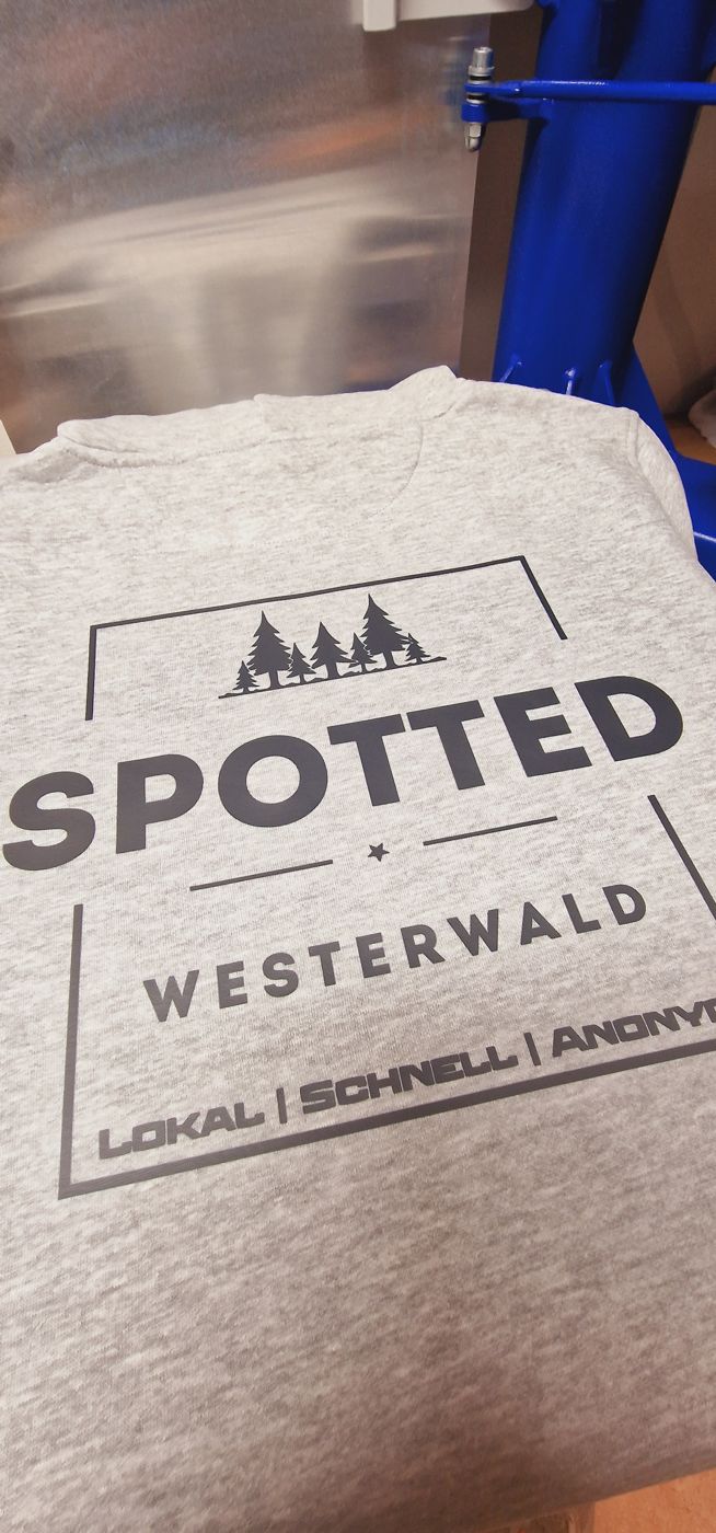 Pullover mit Rückendruck Spotted Westerwald