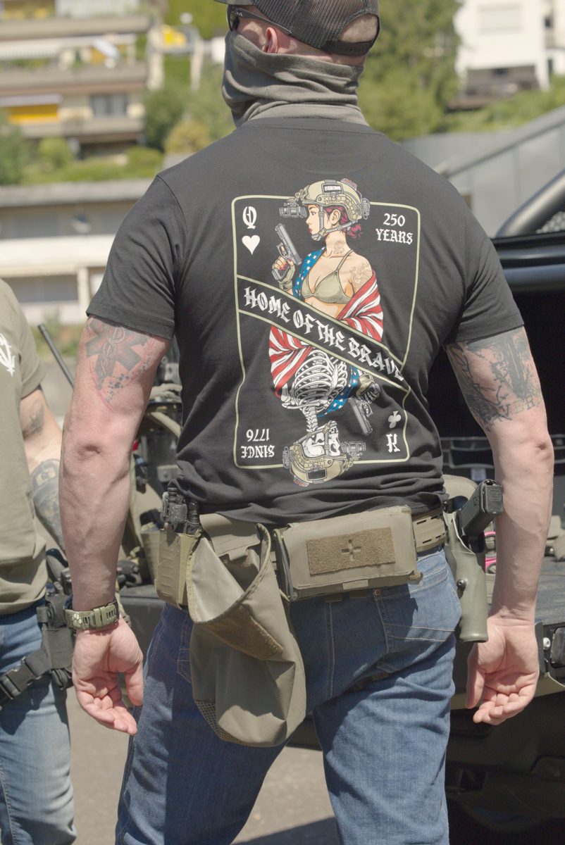Valor-Company-Shirt mit Motiv Home of the Brave